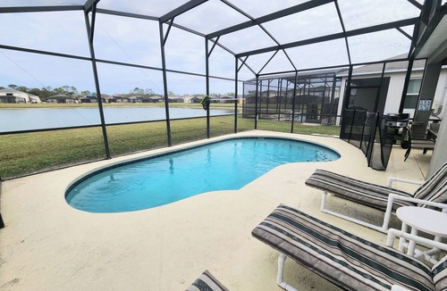 Crystal Cove House | Dream Lake-View Retreat Near Disney – Private Pool & Family Comfort Awaits