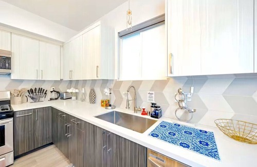 North Hollywood House | E. 2 Homes: Sleeps 26 by Universal + Patio, Games, Parking: FIFA SoFi World Cup