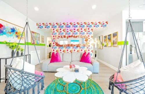 North Hollywood Apartment | E - 2 Homes - Sleeps 26 by Universal - Patio -Games - FIFA SoFi World Cup