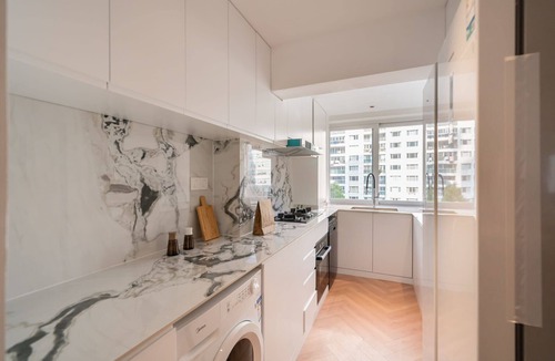 Zhabei Apartment | E-Hub Spacious 3-bedroom apartment with balcony Near People's Square