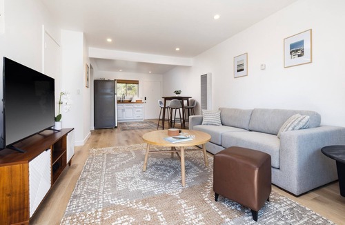 Waterfront Apartment | East Beach Getaway!