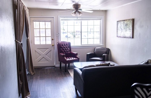 West Sacramento House | Eclectic Home in West Sacramento near Old Town
