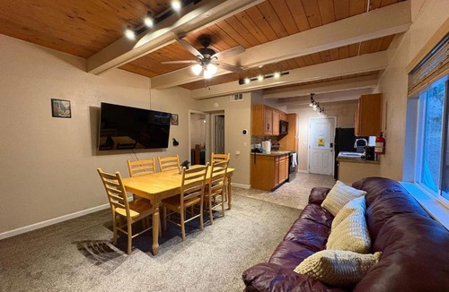 Yosemite West House | El Capitan Hideaway - A-Frame Cabin Yosemite West