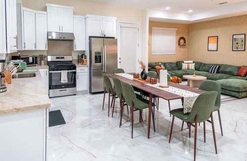 Riverview West House | Elegant Modern Disney Villa King Beds Game Room + EV Charger Sleeps 14