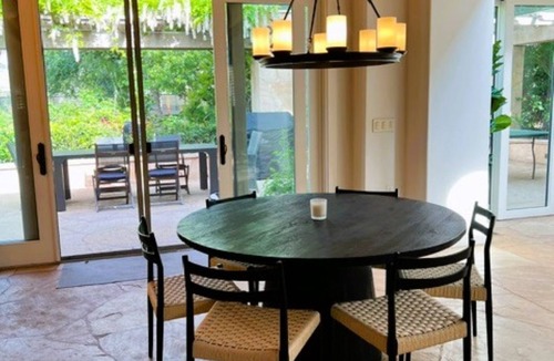 Sonoma House | Elegant Sonoma Estate on 3 Private Acres in Prime location