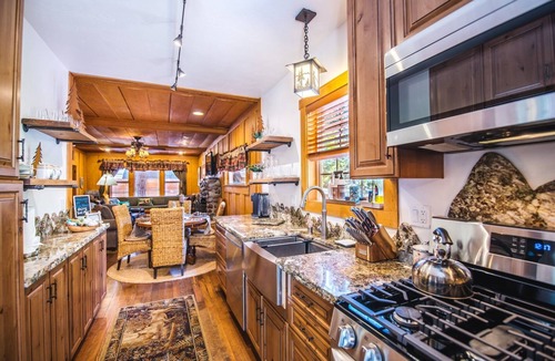 Brockway Cabin | Enchanted Cozy Cabin remodeled, walk to lake, pets ok ,huge HT , amenities