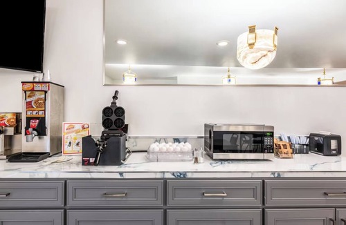 Yuba City Hotel | Enjoy a Hassle-free Stay Near Yuba Sutter Fairgrounds | Free Parking & Bfast