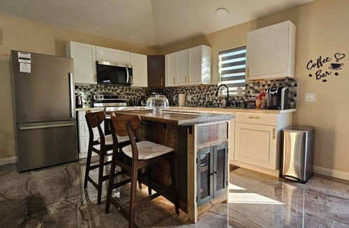 Mojave Desert House | Enjoy this entire home near Death Valley National Park 25 minute to Junction