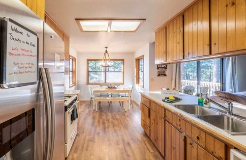Sonora Cabin | Enjoyable Cabin with Fireplace and Foosball in Twain Harte, California