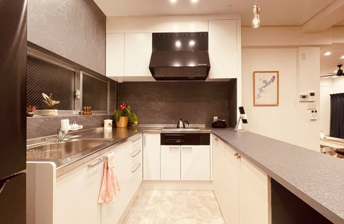 Kakazu House | Entire building available for rent 2nd floor Lim - pine terrace/Ginowan Okinawa
