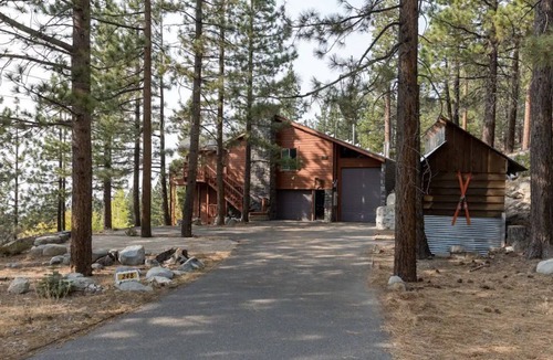 Tahoe Village House | Entire Cabin with Lake Tahoe View in Stateline, NV