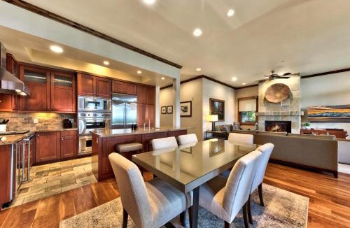 Sierra Shores Villa | Exclusive Lakefront with AC Near Heavenly PEAK SS11