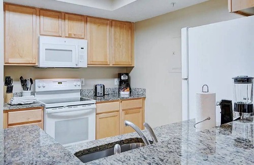 West Kissimmee Hotel | Experience an Inviting Villa Ideal for Families Visiting Orlando w/Outdoor Pool