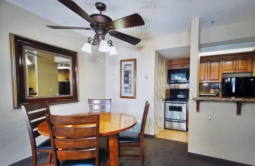Tahoe Village Resort | Experience Tahoe's Ski Scene at Holiday Inn Club Vacations Tahoe Ridge Resort