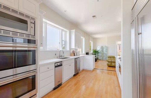 Playa Del Rey House | Experience the beach life you always dreamed of