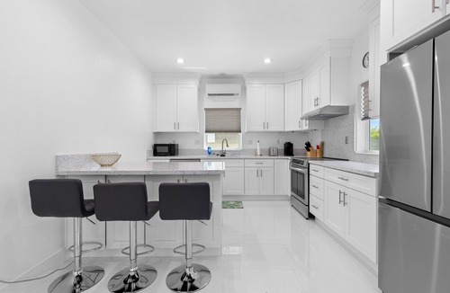 Westminster House | Fabulous new build 3-bedroom house near Disneyland and Solcal beaches