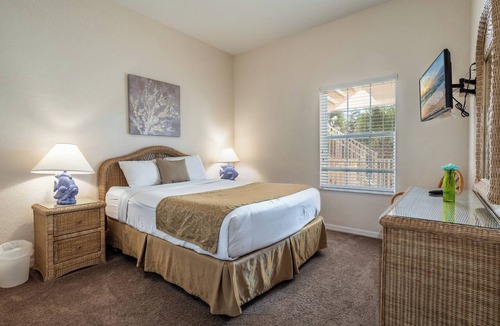 West Kissimmee Resort | Family-Friendly Bahama Bay Retreat Near Disney – Pools & Beach Access”
