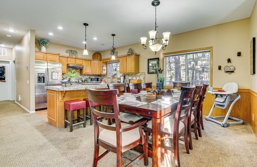 Big Bear City House | Family-Friendly Home w/Hot Tub in Big Bear!