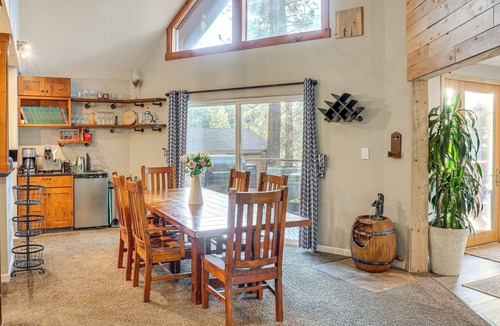 South Lake Tahoe House | Family Home w/Hot Tub, 2 Mi to El Dorado Beach!