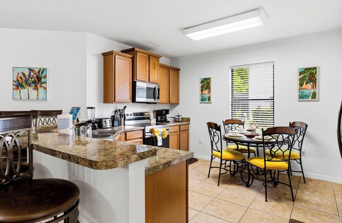 Thousand Oaks House | Family Retreat, Pool, Spa, Game Room, 15 Min to Disney