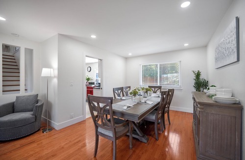 Gilroy House | Fantastic 5-bedroom house with a pool in the center of Gilroy