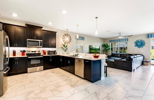 Four Corners House | Feels Like Funshine 8BR Pool and Spa 150" Theater Golf Views