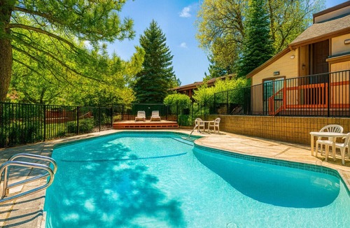 Big Bear Lake Villa | Feet From Slopes Remodeled Snow Summit Cabin
