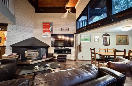 Incline Village Villa | First Fairway Condo · Walk to Golf and Lake · Incline Village