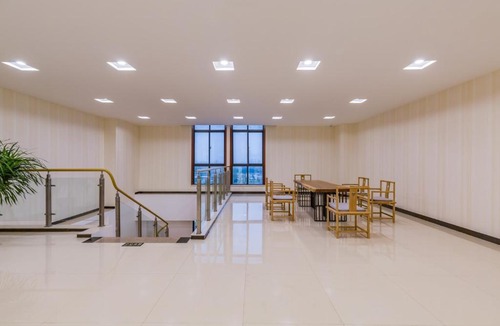 Huixian Hotel | Floral Hotel South Taihang