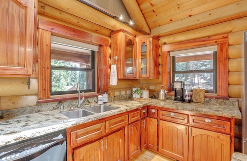 Lake Almanor Country Club Cabin | Forest, Fairways, Lake Almanor Days! Lake Love