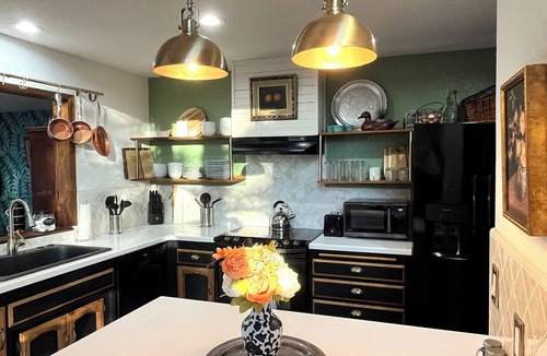 O'Brien Cabin | Foxfell At Shasta Lake: 4 Acre Retreat, Pet Friendly, WIFI, 360 Nature Views