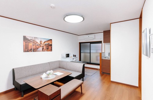 Ikuno House | Fukusuke Sakurawa Kouzukuri 】 Namba 4 Station Dotonbori 3 Station Garden Blanco 5LDK12 persons, 8 min walk from Kintetsu Imazato Station