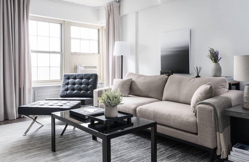 Central West End Apartment | Fully Equipped 1BR steps to BJC and Park