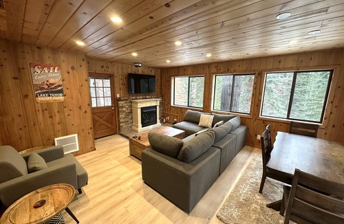 Homewood Cabin | Fully remodeled, Ski in Ski Out Cabin at Homewood. Blocks from the Lake!