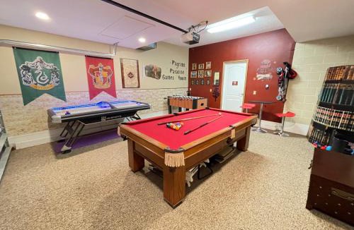West Haven House | Fun 4BR with Pool Spa and Harry Potter Game Room