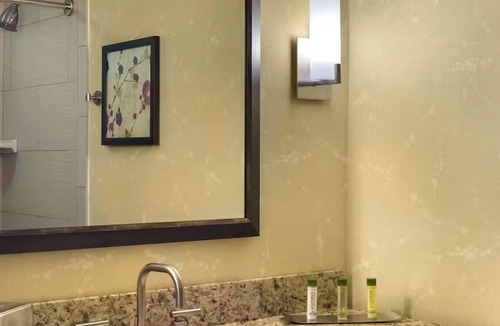 Little Tokyo Hotel | Garden View Stay by LA’s Top Attractions – Near Union Station – Best City Access