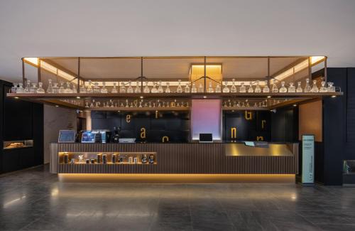 Middle Chaoyang Resort | Garner Hotel Beijing 798 Art District by IHG