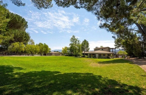 Solvang House | Getaway to relax and enjoy the views
