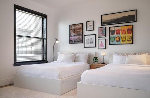 Historic Core Apartment | Gorgeous Apartment 2-bedroom 2-bathroom