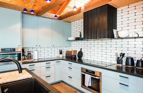Stinson Beach House | Gorgeous Bolinas Lagoon Views Located in Seadrift w/Hot Tub