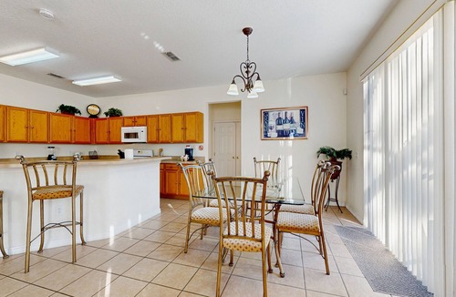 Windwood Bay House | Gorgeous private home, dog-friendly, private pool & close to parks