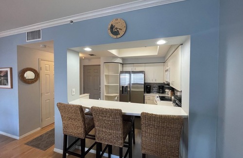 Marina District Condo | Gorgeous, Spacious, Bright Marina District 1-Bdrm Condo w/Tranquil Balcony