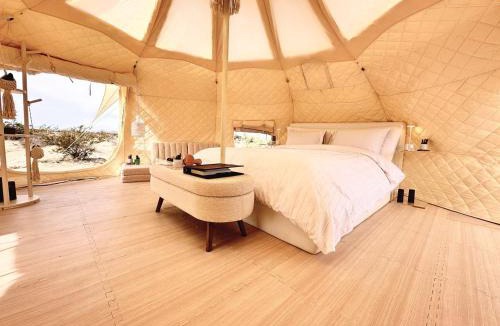 Wonder Valley House | Gorgeous Yurt with Tank Pool, Fire Pit and Barbecue in Wonder Valley, California