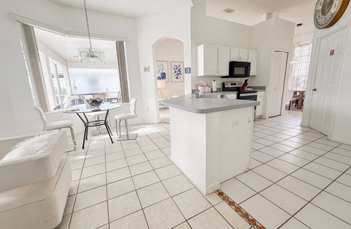 Westridge House | Grand Superior Grove 4BR Pool Home near Disney