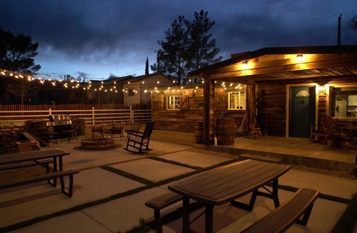 Beatty Cabin | Haunted 3-bedroom Mining Cabin, only 8 miles from Death Valley Park - Beatty, NV