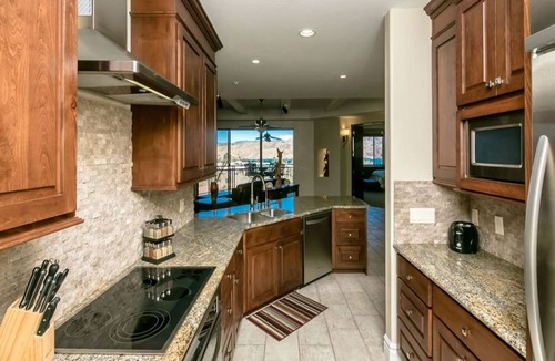 Parker Strip Apartment | Havasu Springs Lakeview Retreat 3 bed/2bath | Private Boat Slip & Resort Pool