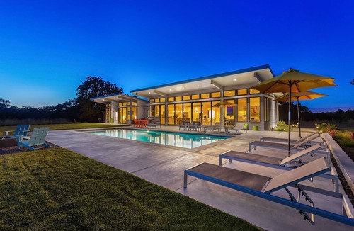 Windsor House | Healdsburg, CA Amazing Resort-like Estate Healdsburg - 4BD/3BA