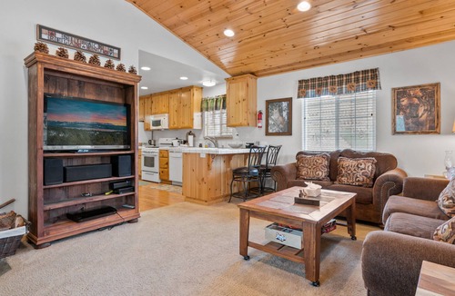 Woodlands Cabin | Heavenly Daze - Cute and cozy cabin with hot tub and large fenced yard