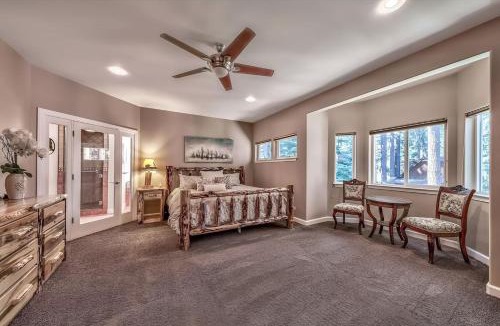 Montgomery Estates House | Heavenly Pines - Hot Tub - Game Room - AC - BBQ