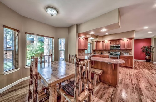 Montgomery Estates House | Heavenly Pines - Hot Tub - Game Room - AC - BBQ